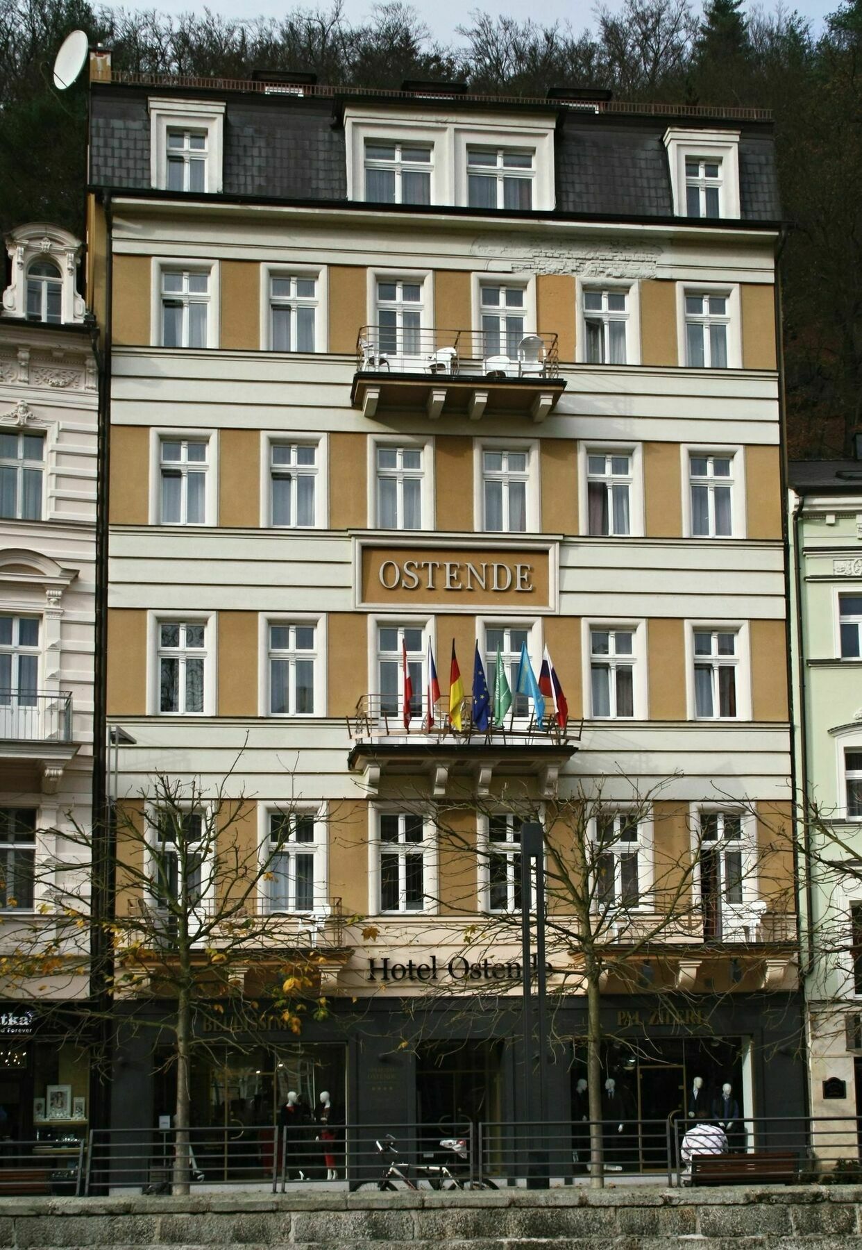 Hotel Ostende カルロヴィ・ヴァリ エクステリア 写真